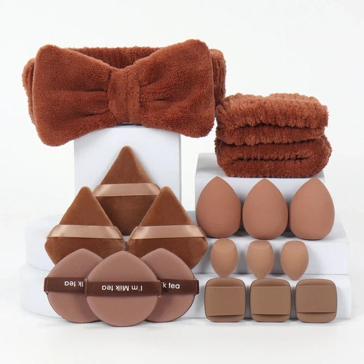 18 Piece Soft Cosmetic Makeup Tool Set